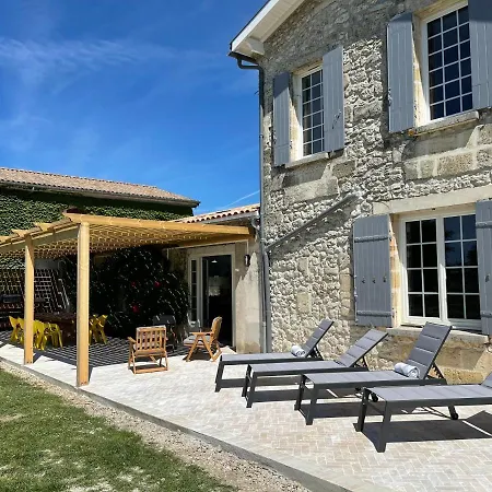 The Gite At Chateau Magdeleine Bouhou Villa Cars