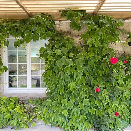 The Gite At Chateau Magdeleine Bouhou Villa Cars